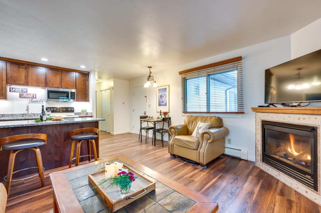 Estes Park Condo Rental Balcony With River Views! Exterior photo